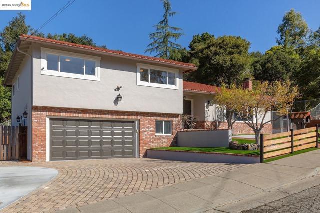 298 Elysian Fields DR, Oakland CA: https://media.crmls.org/mediaz/7c17a7a2-0a6b-43ad-be49-34e4693a31d0.jpg
