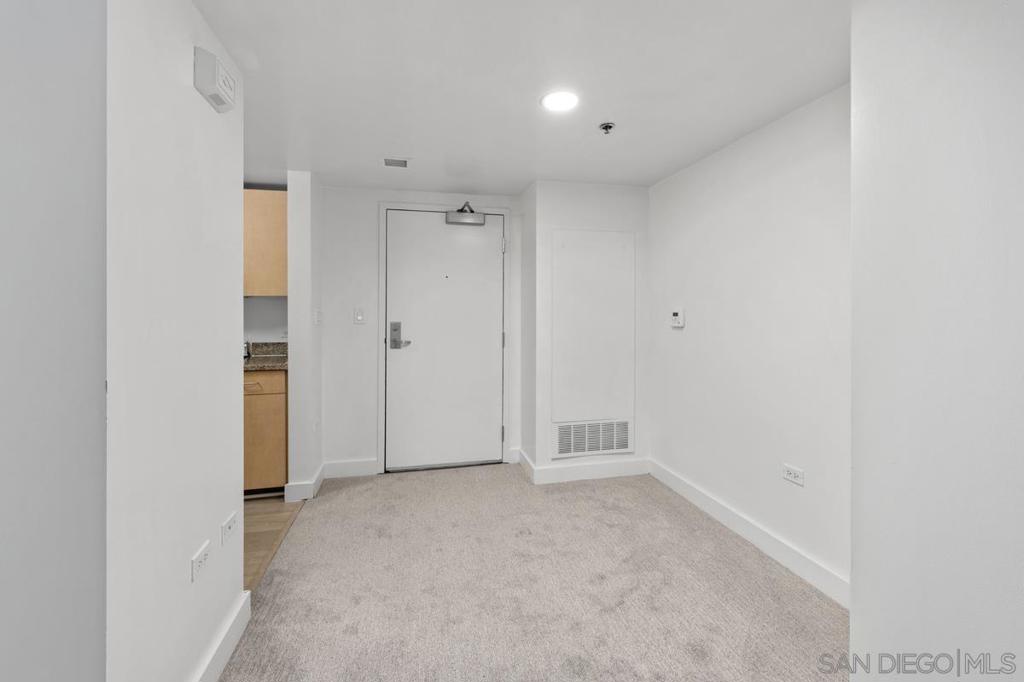 425 Beech - photo 15