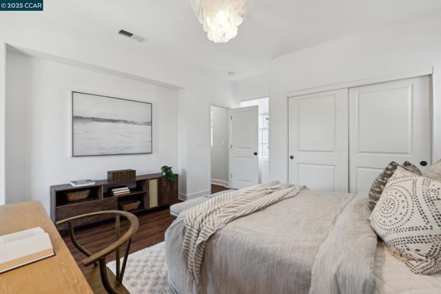 492 Calico Ct, San Ramon CA: https://media.crmls.org/mediaz/7c18a47e-070f-47a8-b26d-3aa4650fd908.jpg