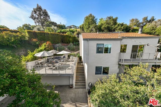 840 Cheltenham Road, Santa Barbara CA: https://media.crmls.org/mediaz/7c18de03-aa04-48da-93f6-08f994123b42.jpg
