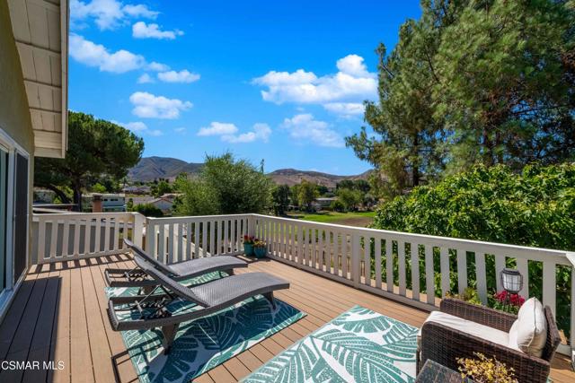 5625 Slicers Circle, Agoura Hills CA: https://media.crmls.org/mediaz/7c19238c-ca3c-4ea3-9b76-bae622c7847a.jpg