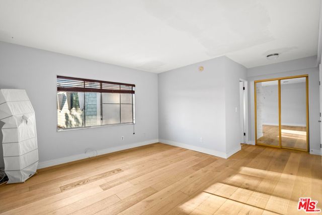 4771 La Villa Marina, Marina del Rey CA: https://media.crmls.org/mediaz/7c19b948-2689-4248-a229-8004e20805d8.jpg