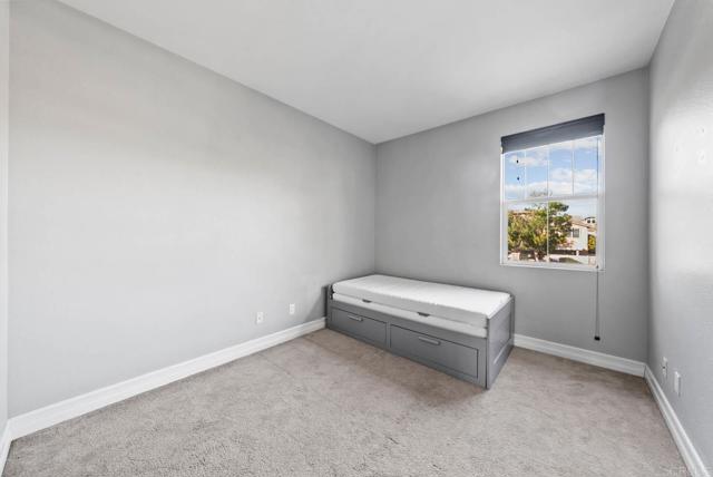 Detail Gallery Image 17 of 44 For 24731 Valleywalk St #6,  Murrieta,  CA 92562 - 3 Beds | 2/1 Baths