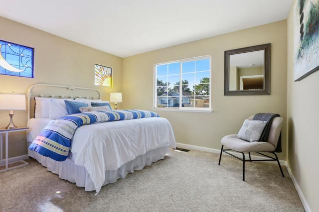 65 Driftwood Circle, Pacifica CA: https://media.crmls.org/mediaz/7c19d1c8-109b-409b-9924-66b9a89fb577.jpg