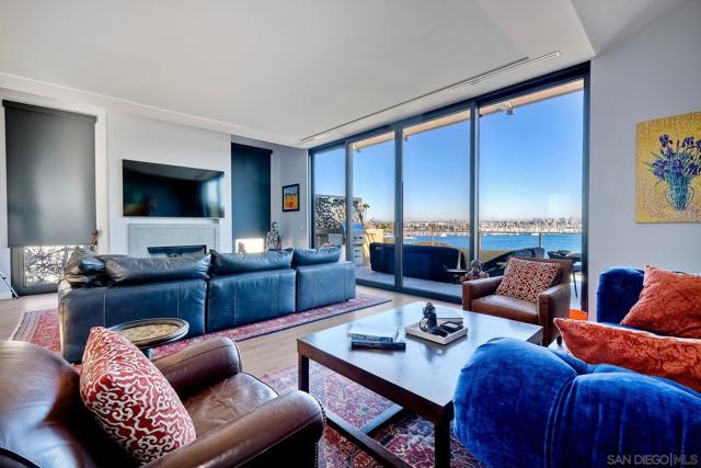 812 San Antonio Pl, San Diego CA: https://media.crmls.org/mediaz/7c1aac53-fbc6-4a56-a5a6-857b8ce919a1.jpg