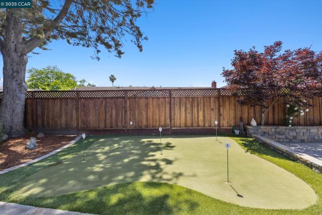 36 Playa Ct, San Ramon CA: https://media.crmls.org/mediaz/7c1b7053-51fb-4541-8df2-2806289573e5.jpg
