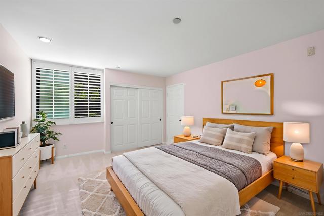 750 State St, San Diego CA: https://media.crmls.org/mediaz/7c1bc132-4037-4255-97f3-2b58ef051b4f.jpg