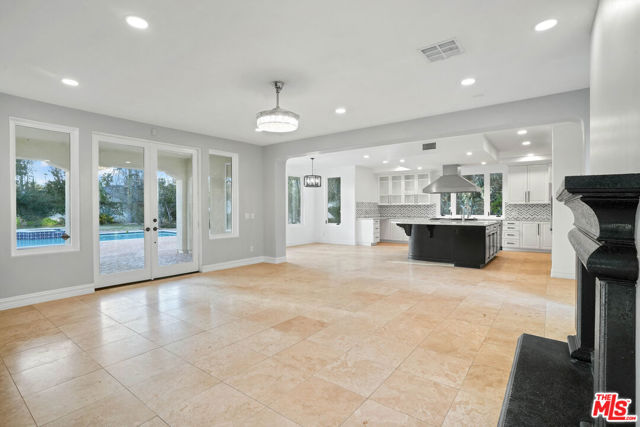 5309 Louise Avenue, Encino CA: https://media.crmls.org/mediaz/7c1c4ce6-3801-440a-9bec-e54d0ab82cc8.jpg