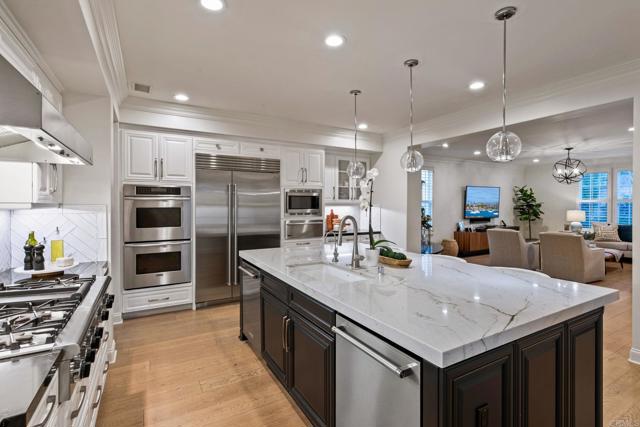 Detail Gallery Image 14 of 45 For 14271 Caminito Lazanja, San Diego,  CA 92127 - 4 Beds | 4/1 Baths