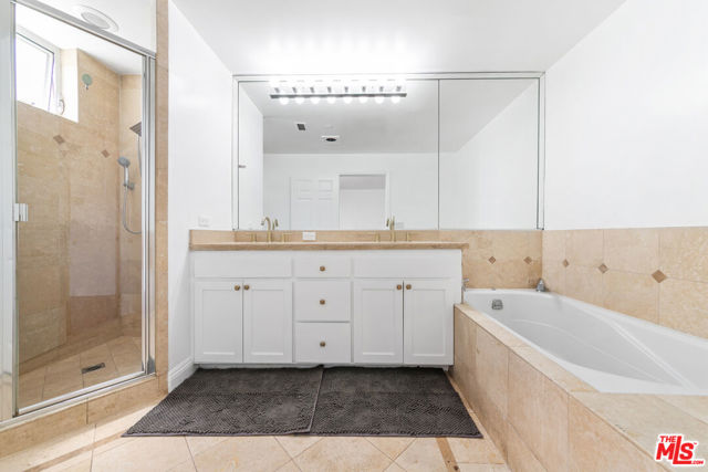 1020 Hilldale Avenue, West Hollywood CA: https://media.crmls.org/mediaz/7c1caa24-893a-467a-aeaa-6abac4d09bce.jpg
