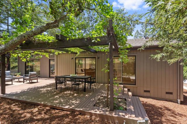 50 Bear Paw, Portola Valley CA: https://media.crmls.org/mediaz/7c1d1e67-aa3f-4906-bdd5-6ba8a8600406.jpg