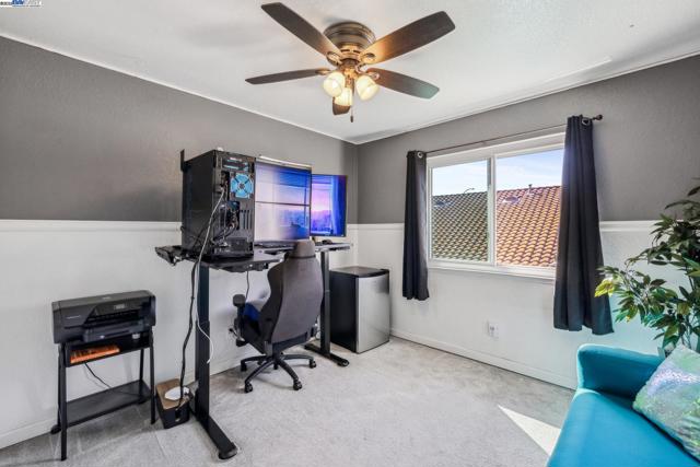 1005 Wood Thrush Ln, Tracy CA: https://media.crmls.org/mediaz/7c1da645-3556-4b28-ba43-3afc8c9af755.jpg