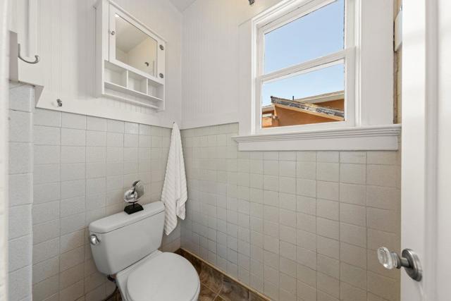 28 Clarendon Road, Burlingame CA: https://media.crmls.org/mediaz/7c1e6358-d1d9-455f-b875-0eb0273da60f.jpg