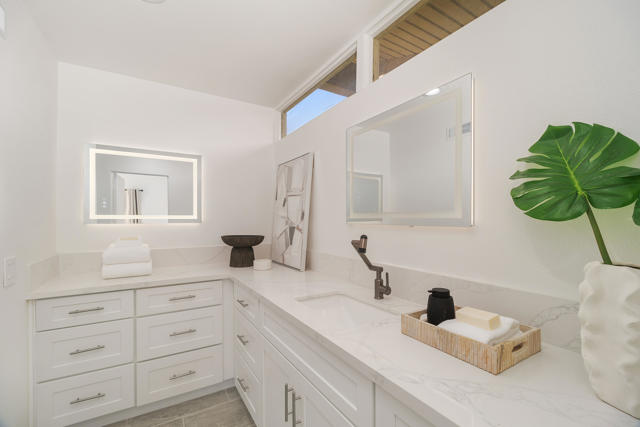 49835 Adelito Drive, La Quinta CA: https://media.crmls.org/mediaz/7c1fae9c-eac4-440c-b6bb-aefc3fc4aa45.jpg