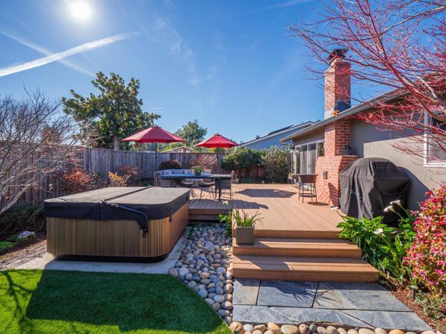 342 Cabrillo Avenue, Santa Cruz CA: https://media.crmls.org/mediaz/7c20263b-913f-409c-96d3-57bf8ee71b50.jpg