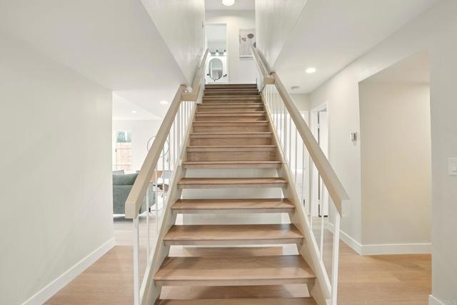 909 Loma, Chula Vista CA: https://media.crmls.org/mediaz/7c2032d4-444f-4516-8f6b-e587ea27330a.jpg
