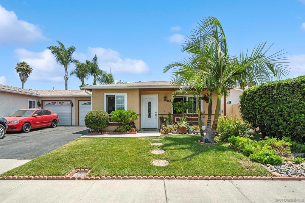 253 Holiday Way