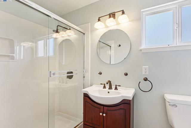 37709 Arlene Court, Fremont CA: https://media.crmls.org/mediaz/7c2196aa-1b38-425b-9993-c7f632e7f516.jpg