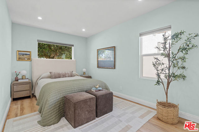 5832 South Van Ness Avenue photo 7