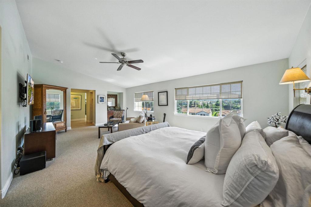 MLS #250031505SD img 32