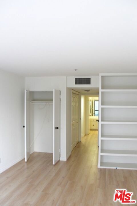 10790 Wilshire Boulevard, Los Angeles CA: https://media.crmls.org/mediaz/7c2411e3-0477-4880-8b5e-7cf97683e3be.jpg
