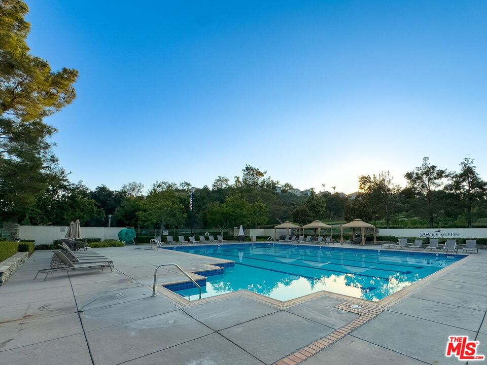 7c252039 1dd3 44ff B8db 8a7cb966b6e4