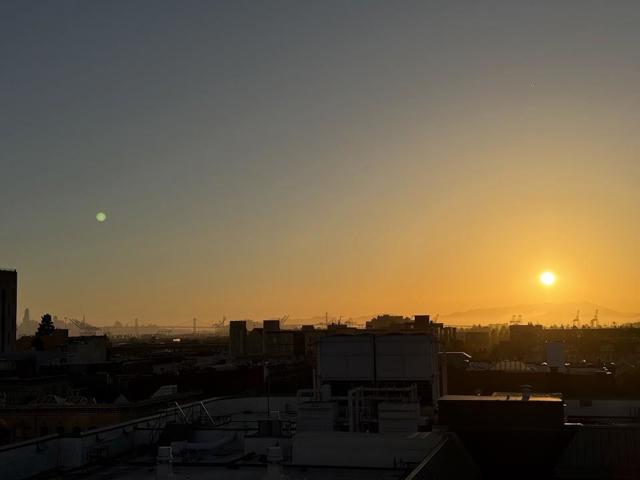 989 Franklin Street, Oakland CA: https://media.crmls.org/mediaz/7c255085-40c5-48b3-a60f-7912c135868b.jpg