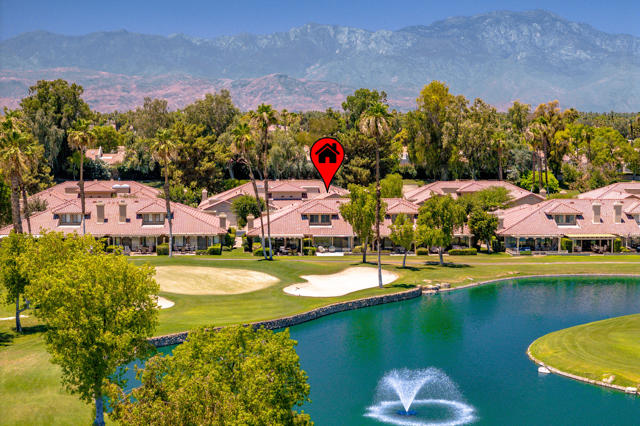 41690 Woodhaven W Drive, Palm Desert CA: https://media.crmls.org/mediaz/7c25c77c-ec4b-40cf-b879-26600c890ecc.jpg