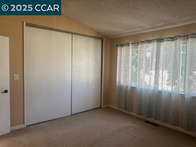 2723 Oak Rd, Walnut Creek CA: https://media.crmls.org/mediaz/7c261201-52c4-411e-9ffd-2e87f3fe0425.jpg