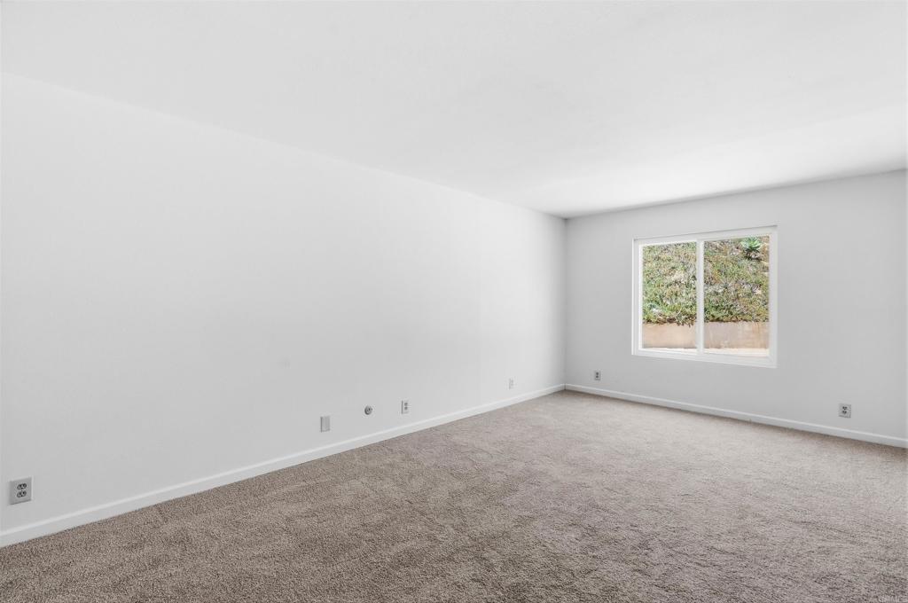 818 Crest Drive - photo 8
