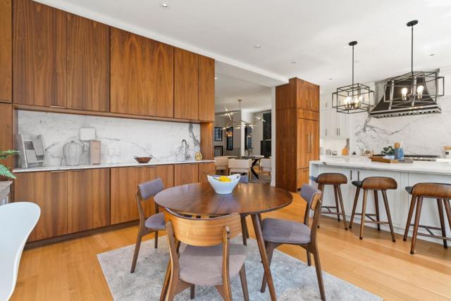 2853 Broderick Street, San Francisco CA: https://media.crmls.org/mediaz/7c26bd99-0be1-4c08-9cbe-4e2b94b069be.jpg