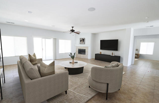 3713 Vista Verde, Palm Springs CA: https://media.crmls.org/mediaz/7c271149-28b8-49c7-83fa-95e5d7f47e96.jpg