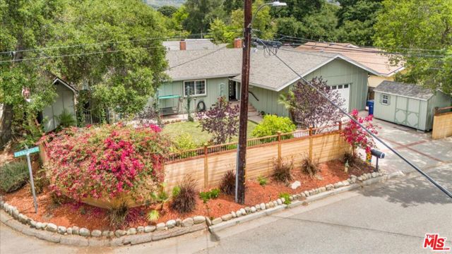 754 Fernando Street, Ojai CA: https://media.crmls.org/mediaz/7c273d33-659f-4848-93c8-b6add665478a.jpg