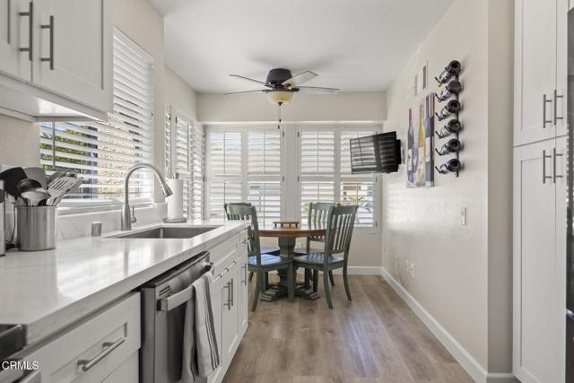 4222 Village 4, Camarillo CA: https://media.crmls.org/mediaz/7c277f14-3426-414f-aae7-8cce77baf4b2.jpg