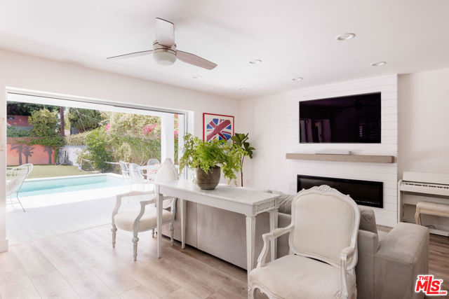 3739 Barry Avenue, Los Angeles CA: https://media.crmls.org/mediaz/7c27fc72-eca6-47ae-b731-d4bc87c1cb86.jpg