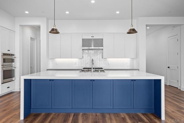 1203 Stonemark Place, Vista CA: https://media.crmls.org/mediaz/7c280cfb-7dbc-4591-8c49-50b9729d3384.jpg
