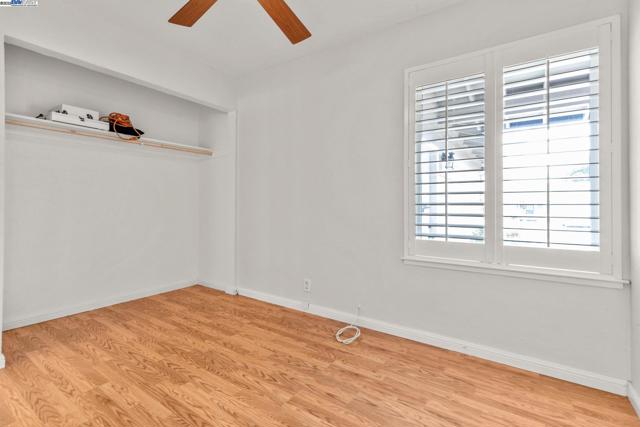 368 Helen Way, Livermore CA: https://media.crmls.org/mediaz/7c28665a-93dd-4abb-9476-3a7bad6b52be.jpg