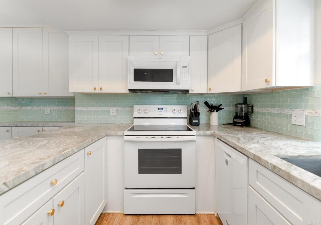 440 Citracado Parkway - photo 10