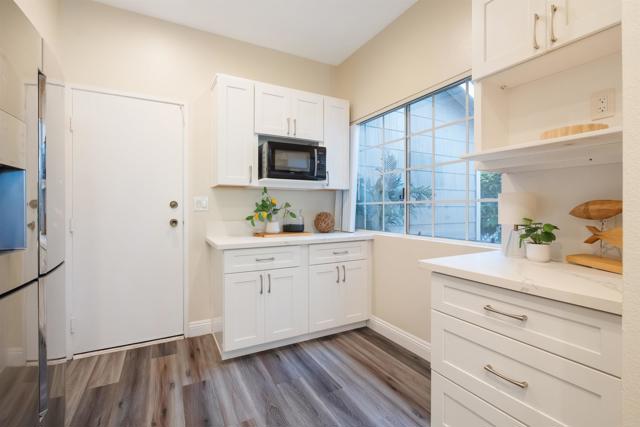 Image 10 of 33 For 13667 Tiverton Road