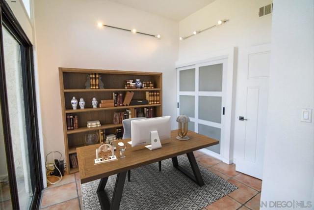 2501 Navarra Dr., Carlsbad CA: https://media.crmls.org/mediaz/7c29d6c0-6f76-4e82-b6a1-f38ae8df2baa.jpg