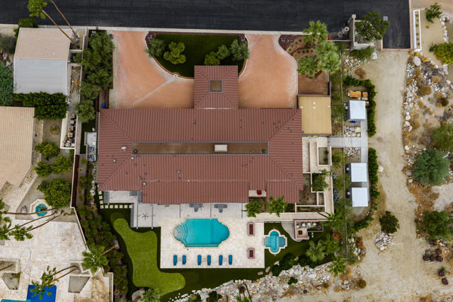 855 W Coronado Avenue, Palm Springs, CA 92262