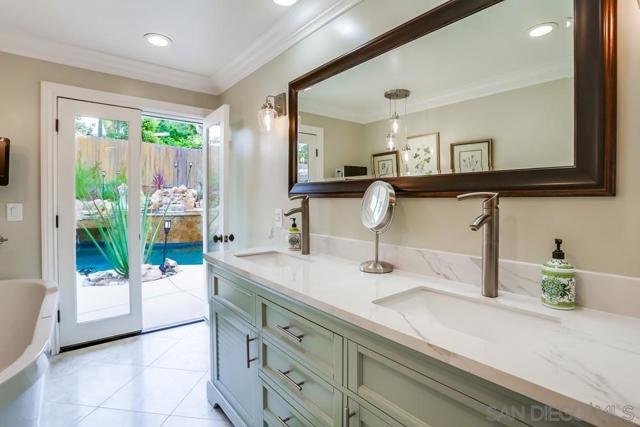 2293 Alta Vista Drive, Vista CA: https://media.crmls.org/mediaz/7c2add20-e637-4378-b184-9515366e6bbc.jpg