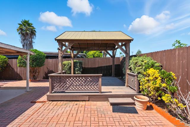 1231 Napa Ave, Chula Vista CA: https://media.crmls.org/mediaz/7c2b6c94-71d1-4ed3-bf32-6496e354e98b.jpg