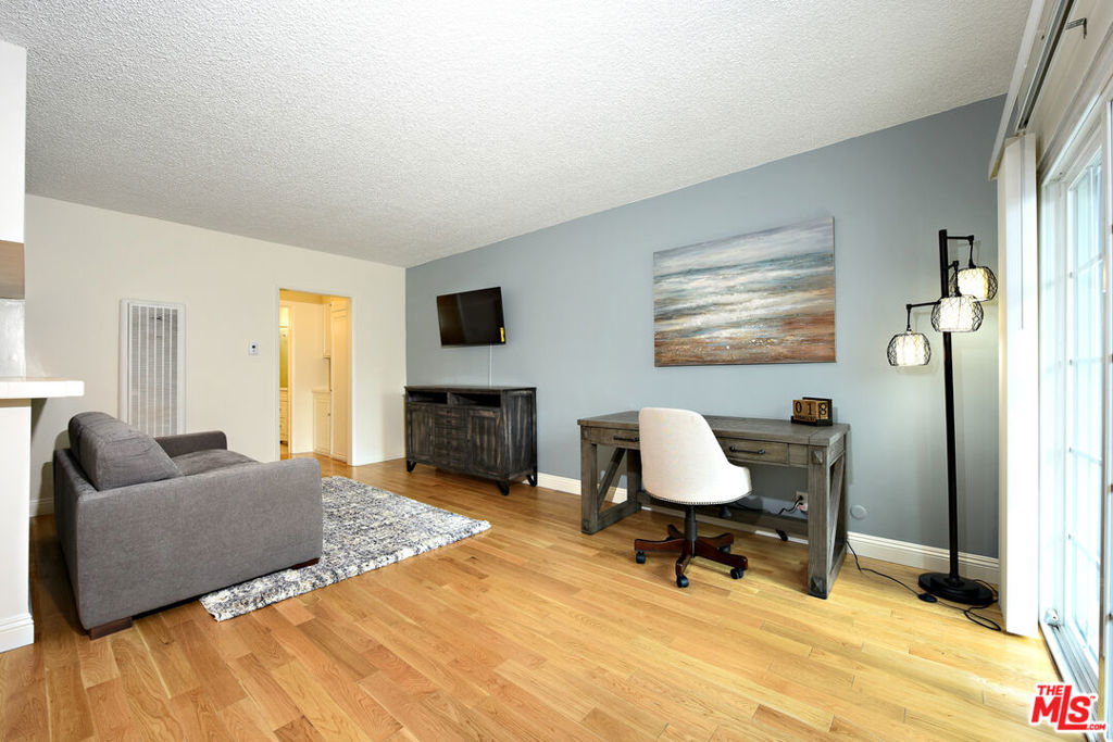 3720 Vinton Avenue #6
