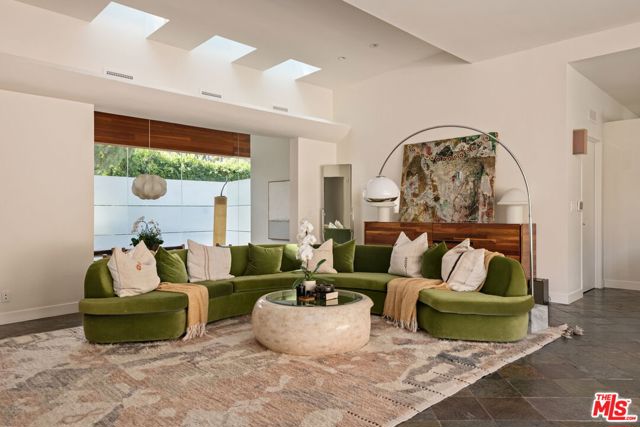 8137 Amor Road, Los Angeles CA: https://media.crmls.org/mediaz/7c2bdc44-a707-4208-a478-ab5ed450fdf1.jpg