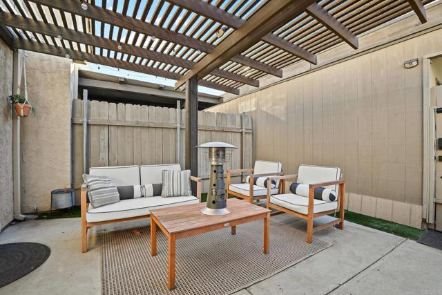 Detail Gallery Image 14 of 39 For 9543 Cottonwood Ave a,  Santee,  CA 92071 - 2 Beds | 1/1 Baths