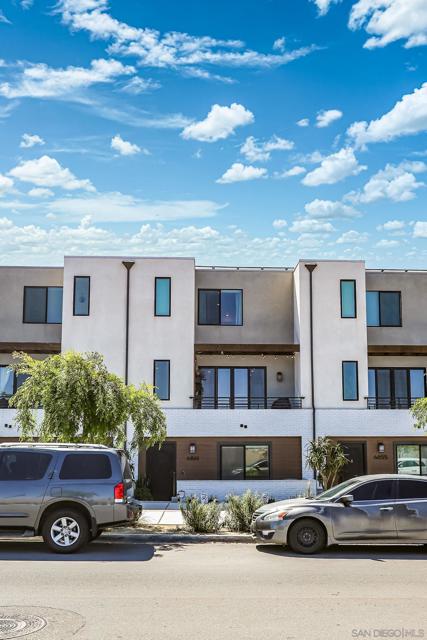 6861 Secano St, San Diego CA: https://media.crmls.org/mediaz/7c2d18d2-0cac-4df9-a104-8238b8839a81.jpg