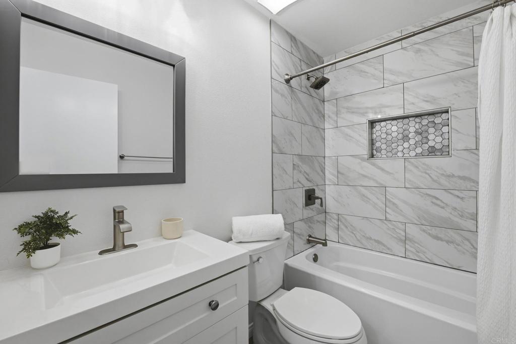 821 Del Mar Downs Road - photo 11