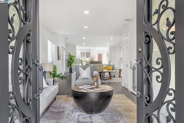 Image 5 of 45 For 2834 White Acres Dr