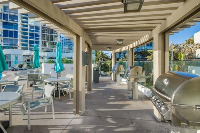 1750 Avenida Del Mundo, Coronado CA: https://media.crmls.org/mediaz/7c2dce8b-f413-43d1-8006-b295c9eedefd.jpg